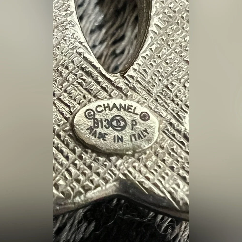 Authentic CHANEL B 13P No.5 CC Chain Belt/Necklace - Picture 11 of 16